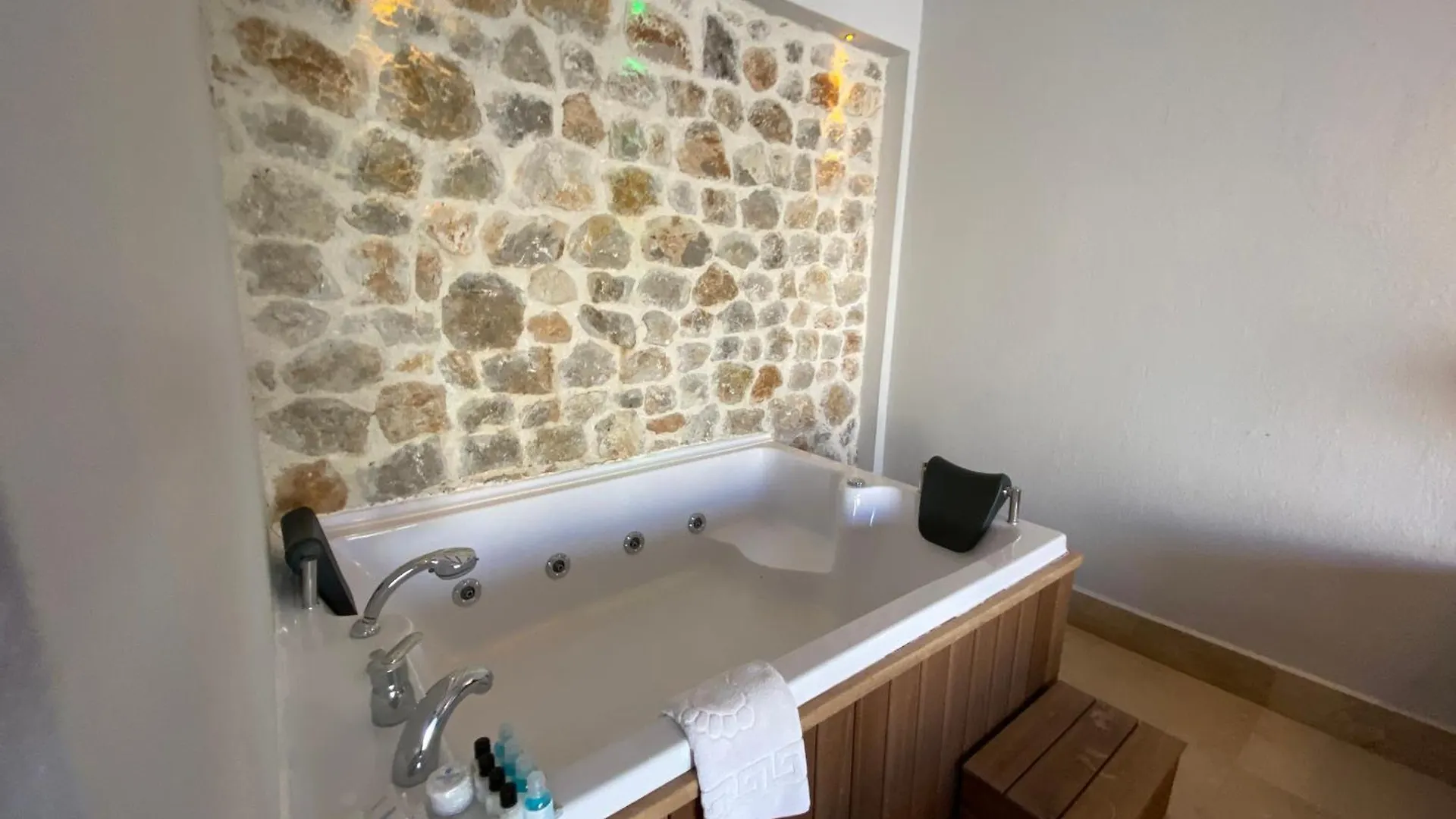 Tlos Royal 3+1 Villa, Oezel Havuzlu, Fethiye 0*,  Turkey